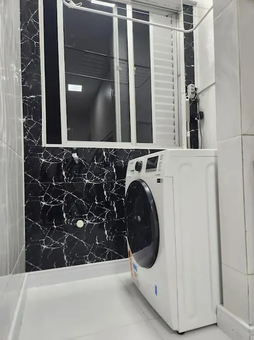 Apartamento Remodelado Novo A Cuadra Del Mar,Patio Privado Parking Para Auto Pequeno-Medio Balneario Camboriu 0*,  Brazil