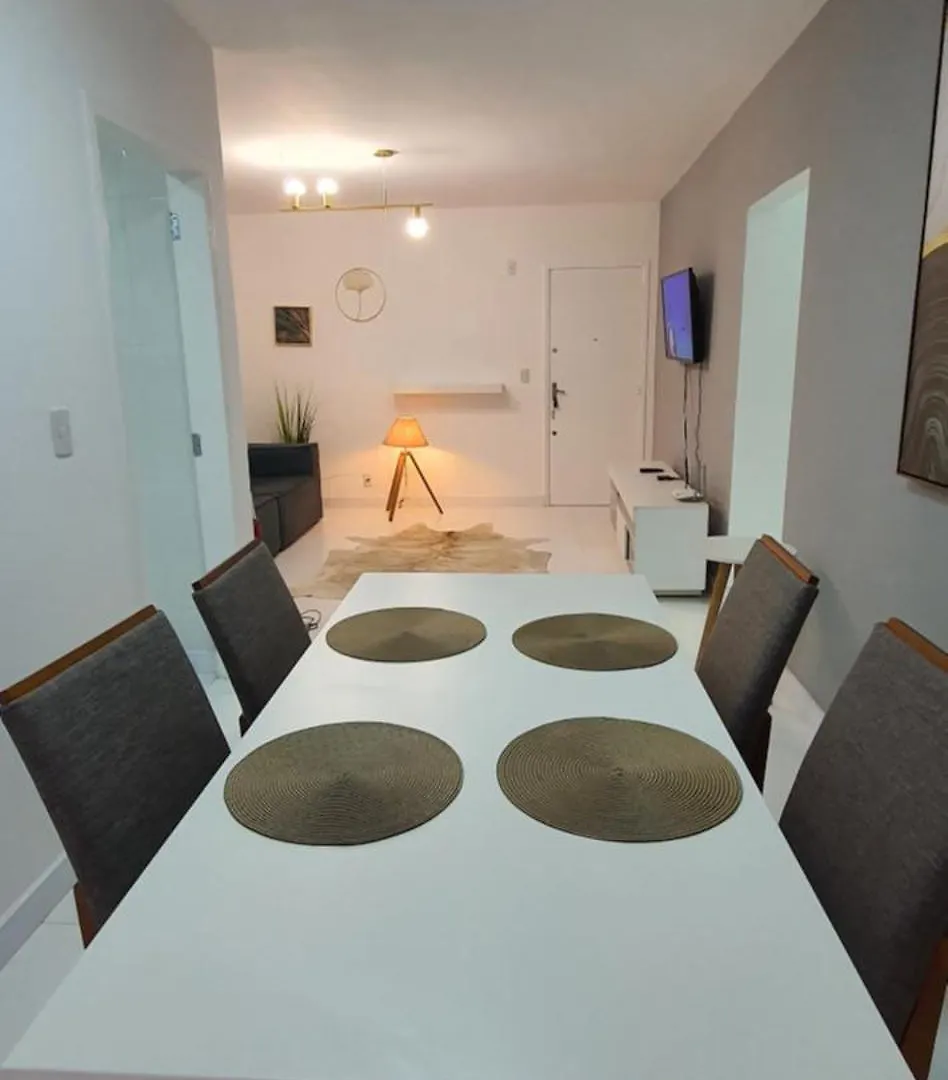 Apartamento Remodelado Novo A Cuadra Del Mar,Patio Privado Parking Para Auto Pequeno-Medio Balneário Camboriú Brazília